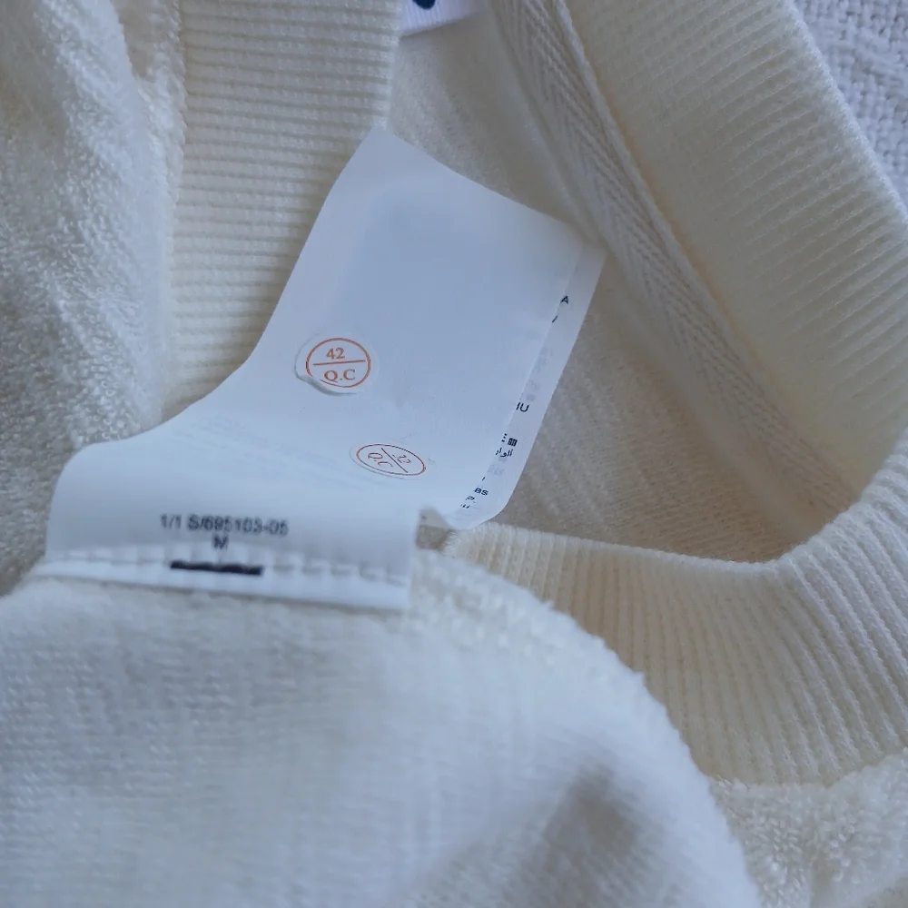 old navy ☀️ live by the sun cozy minimal sweatshirt coastal pastel skater medium